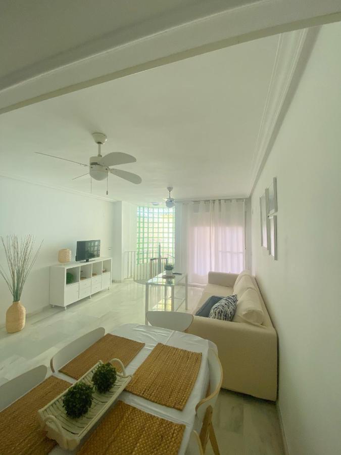 Duplex Torremolinos Suite Екстериор снимка